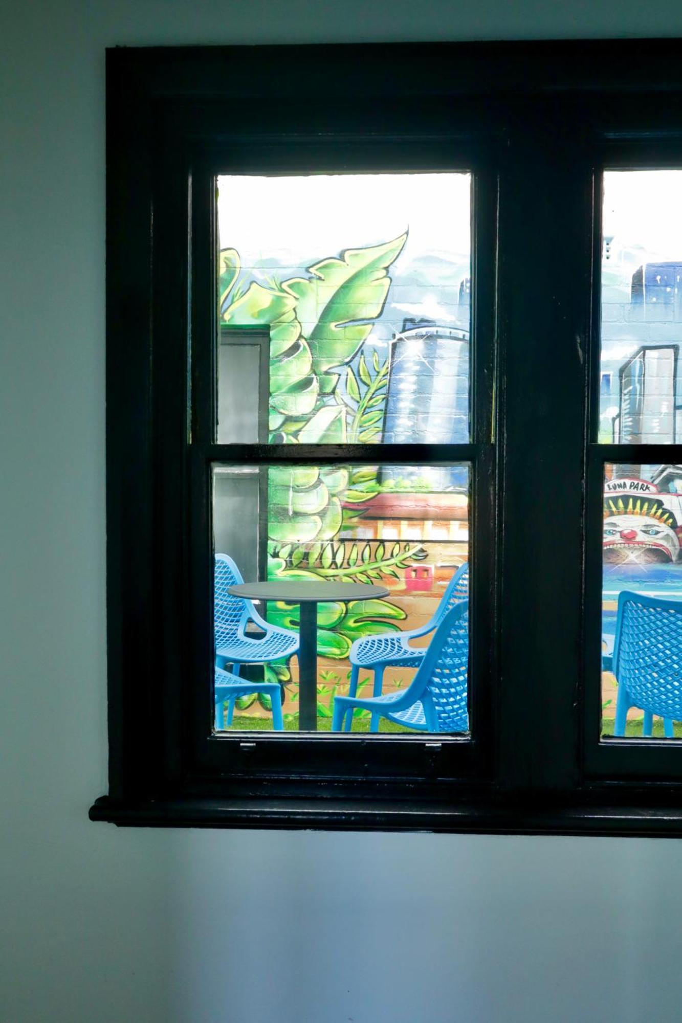 Ritz For Backpackers Pansiyon Melbourne Dış mekan fotoğraf